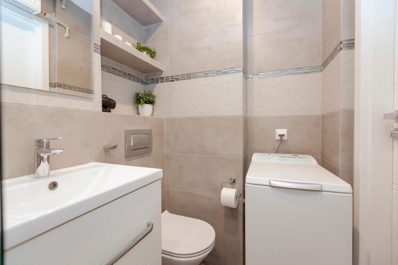 Przechodnia 2 Yellow: Free Parking, Work-friendly, Smart Tv Butas *